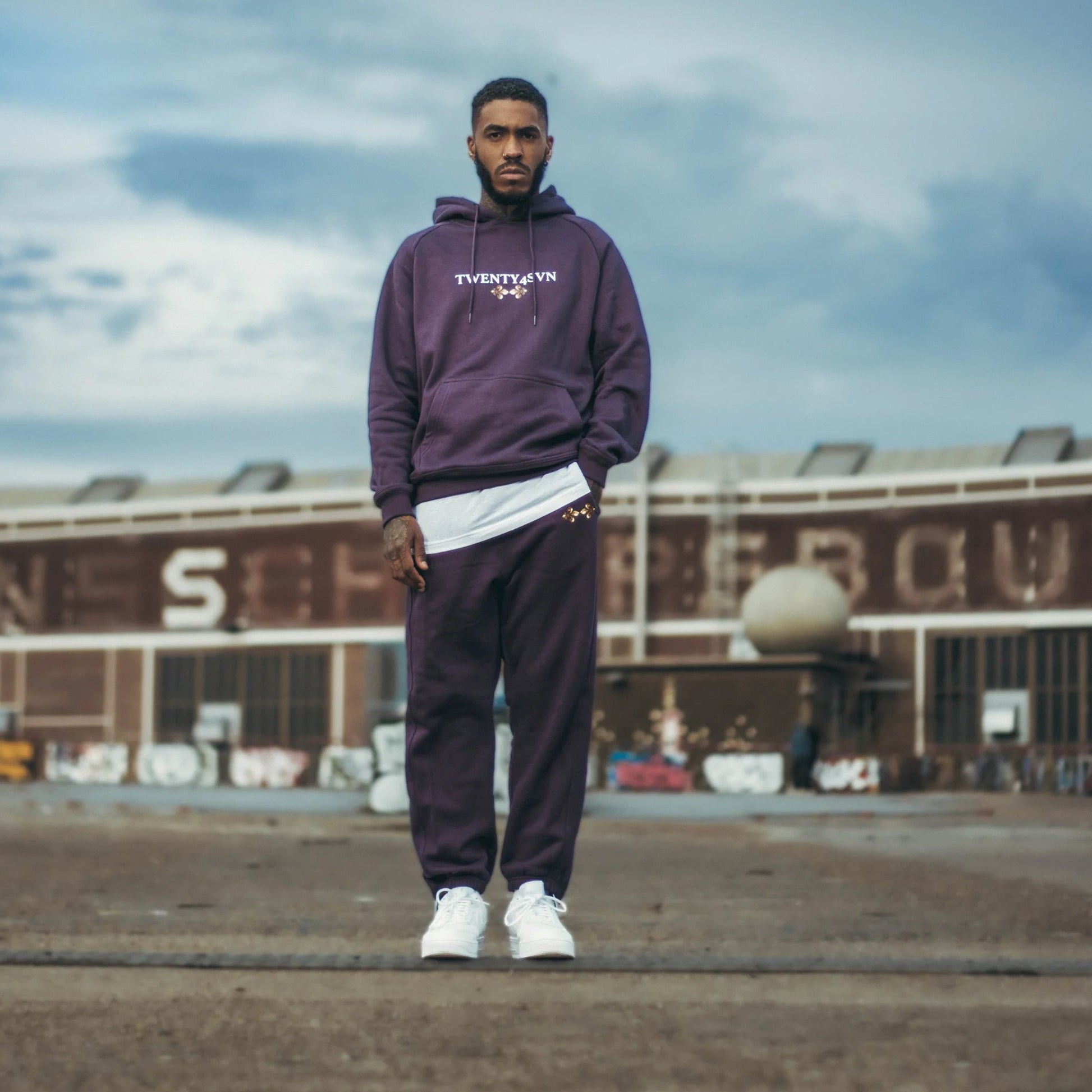 UNISEX CLASSIC TRACKSUIT SALE - TWENTY4SVN